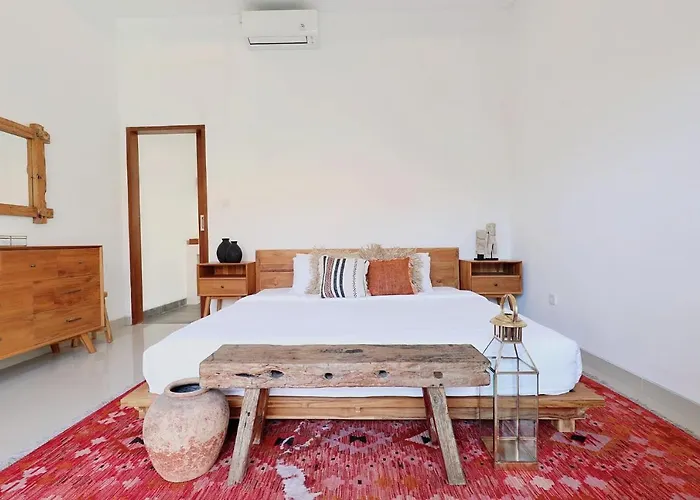 Boho Tropical 3br Villa, Berawa Canggu, Bali Чангу